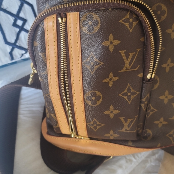 Louis Vuitton Bosphore Backpack - Picture 14 of 16